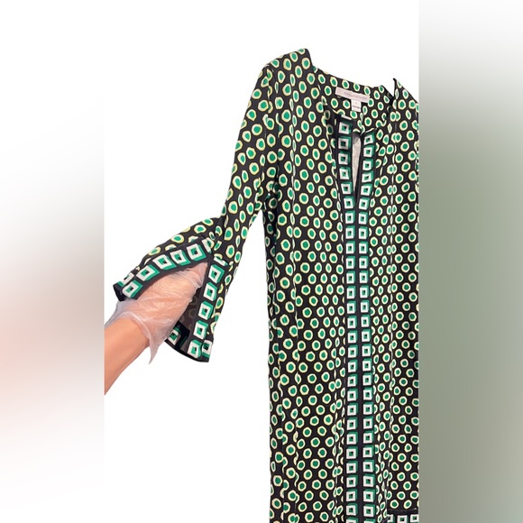 Diane Von Furstenberg Silk Jersey Shirt Dress Green Black Print Button Up Size 2 - Picture 3 of 11